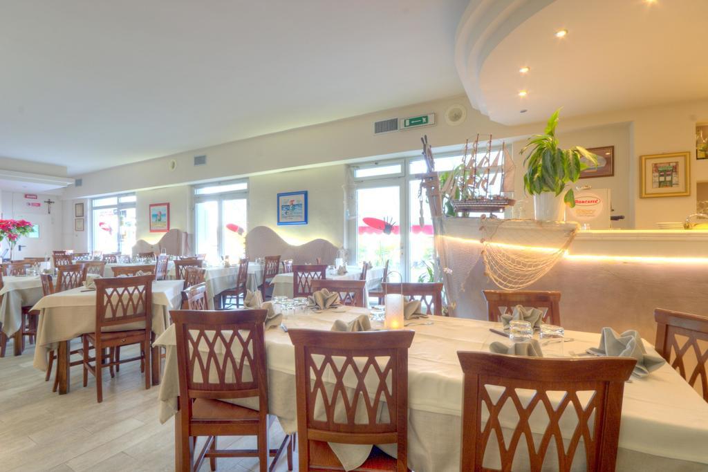 Bianchi Hotel & Residence Porto Recanati Exterior photo